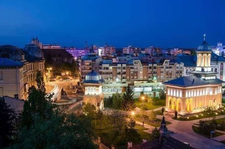 Vintage Apartament Ultracentral Craiova Kültér fotó
